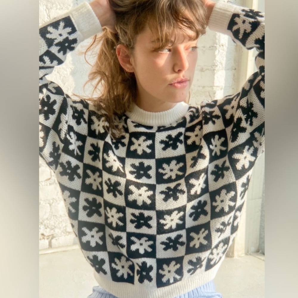 Lisa Says Gah Black and White Checker Floral Crewneck Sweater